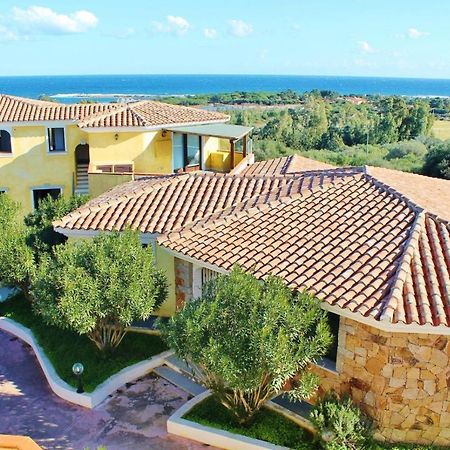 Villa Oleandri Rossi Tanaunella Exterior foto