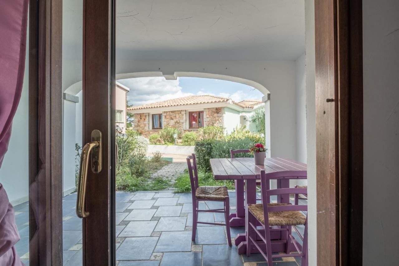 Villa Oleandri Rossi Tanaunella Exterior foto